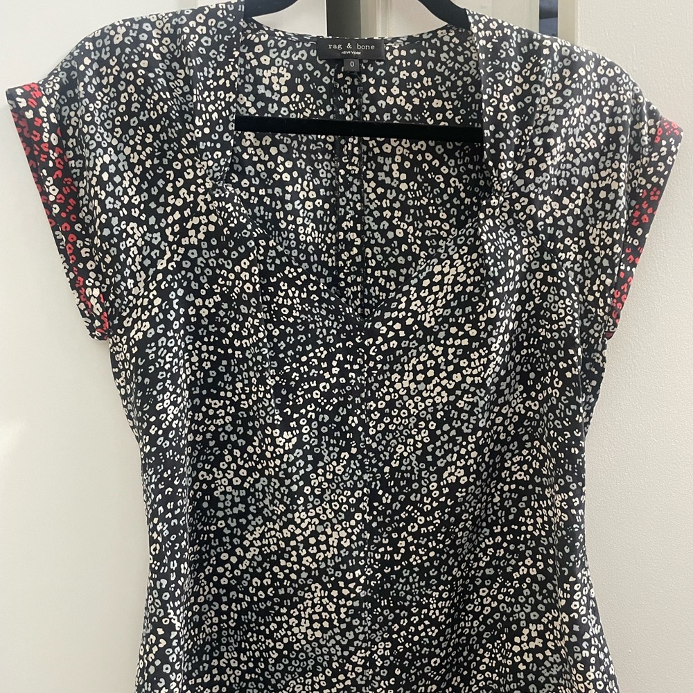 Rag & Bone Danise Silk V-Neck Short Sleeve Blouse Animal Cheetah Print - Size 0